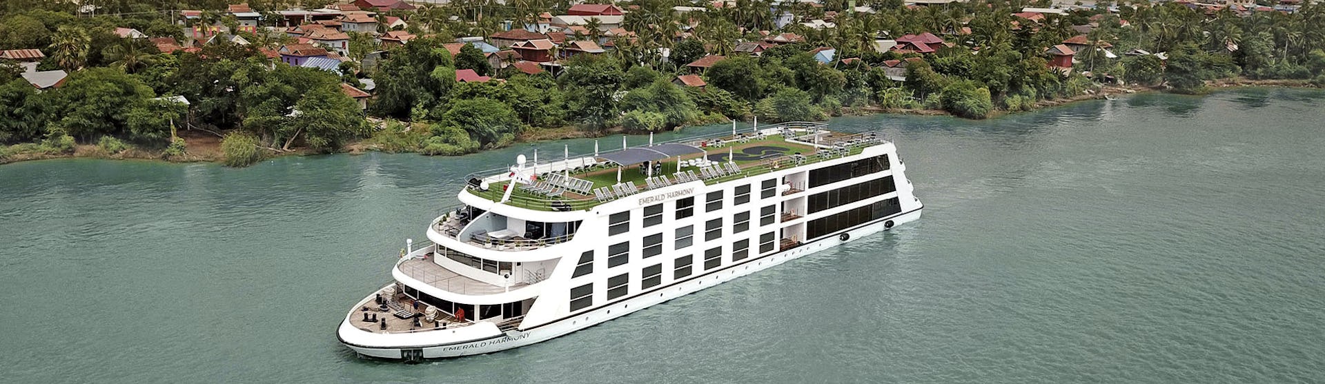 Emerald Harmony - Risteile Mekong-joella