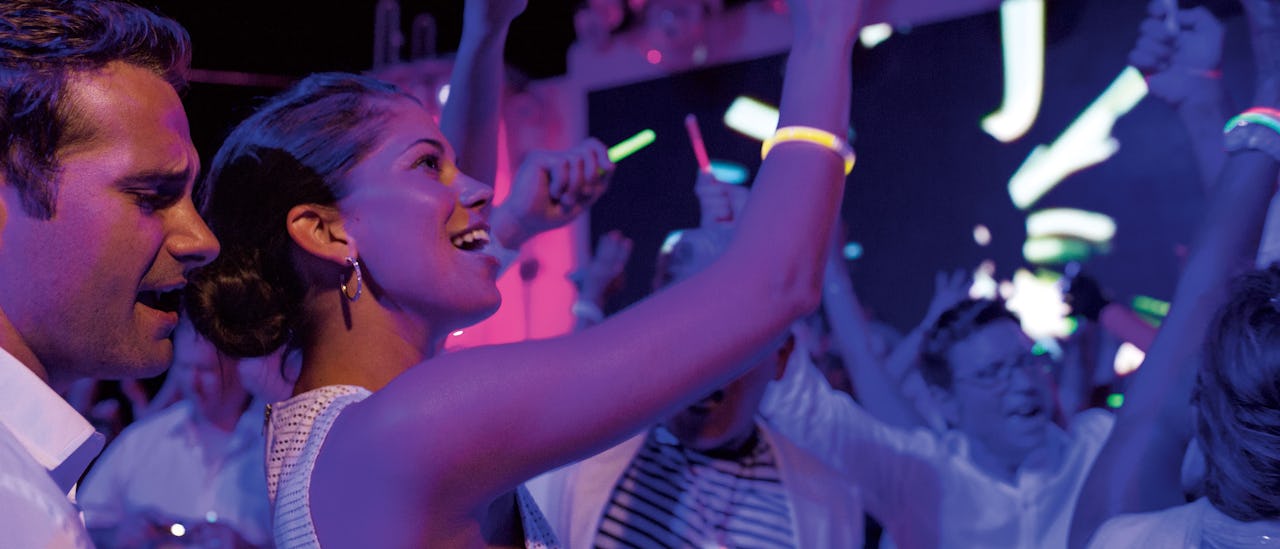 Yökerhon tunnelma on katossa yön pikkutunneille