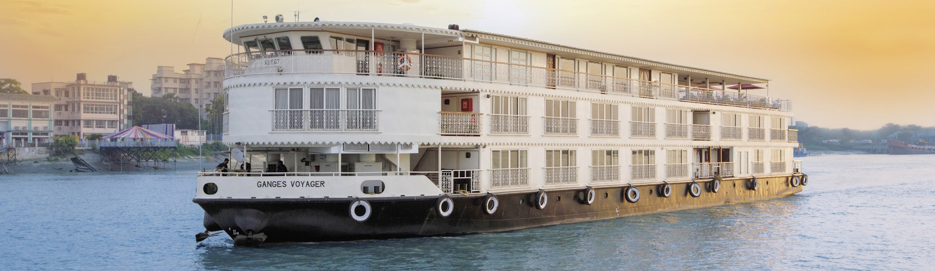 RV Ganges Voyager