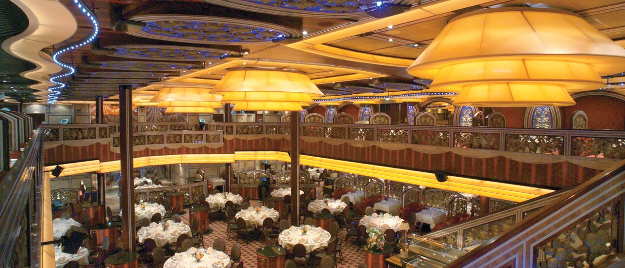 Yksi hintaan kuuluvista á la carte -ravintoloista