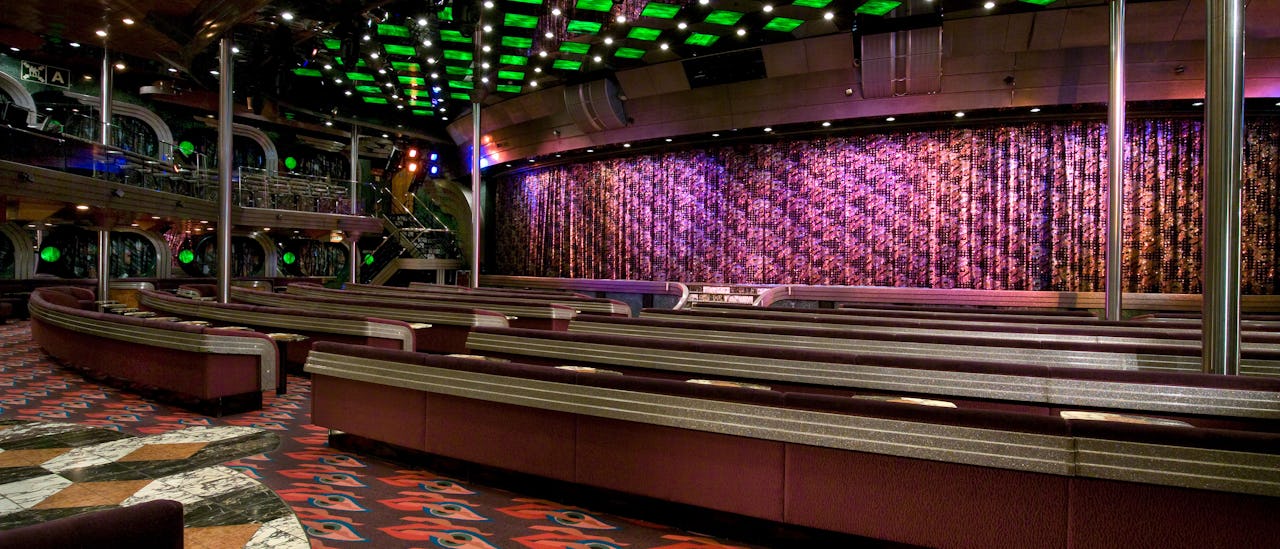 Las Vegasin inspiroimia näytöksiä teatterissa