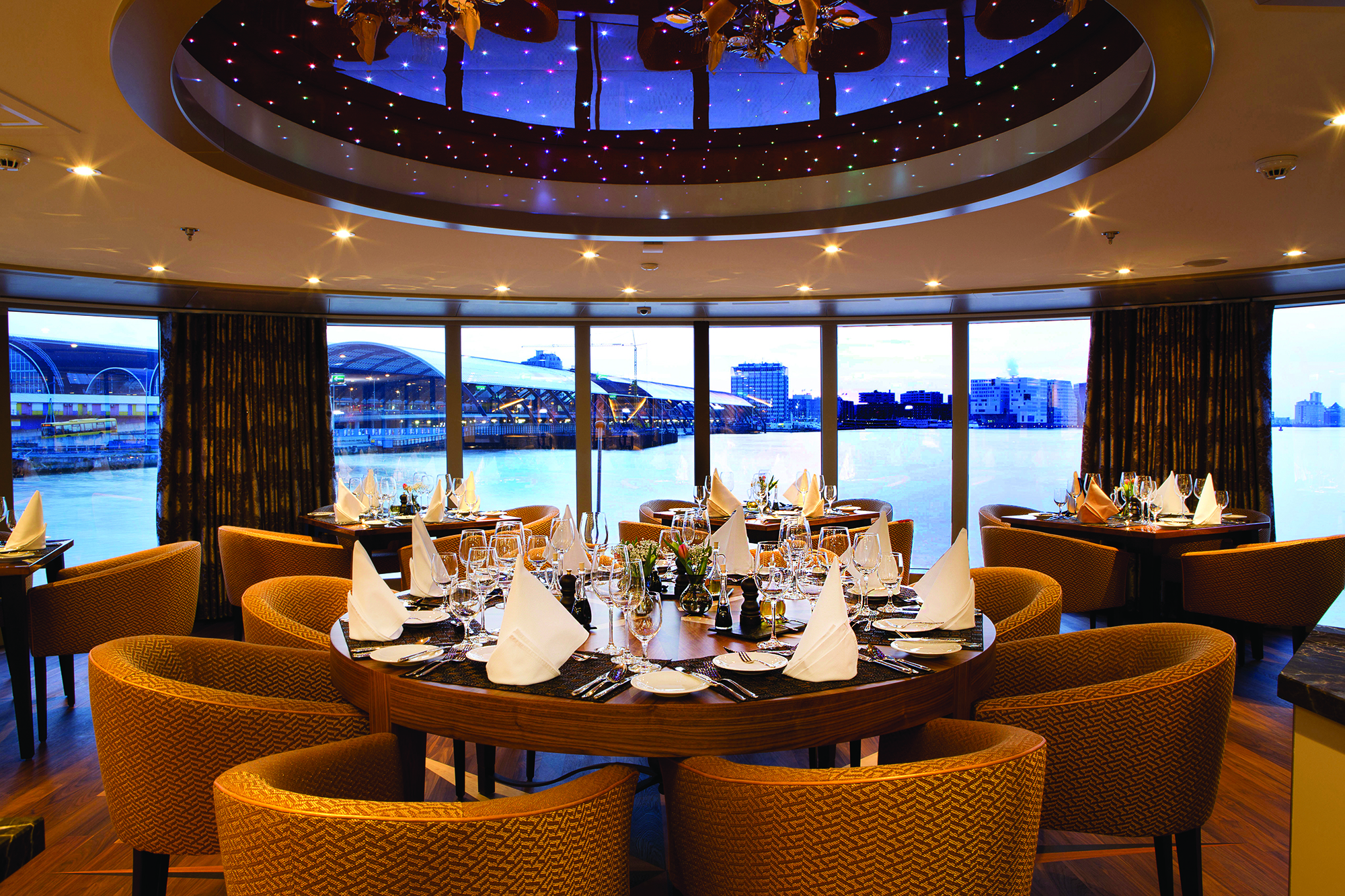 The chef's specialty restaurant with a delicious tasting menu prepared right before your eyes