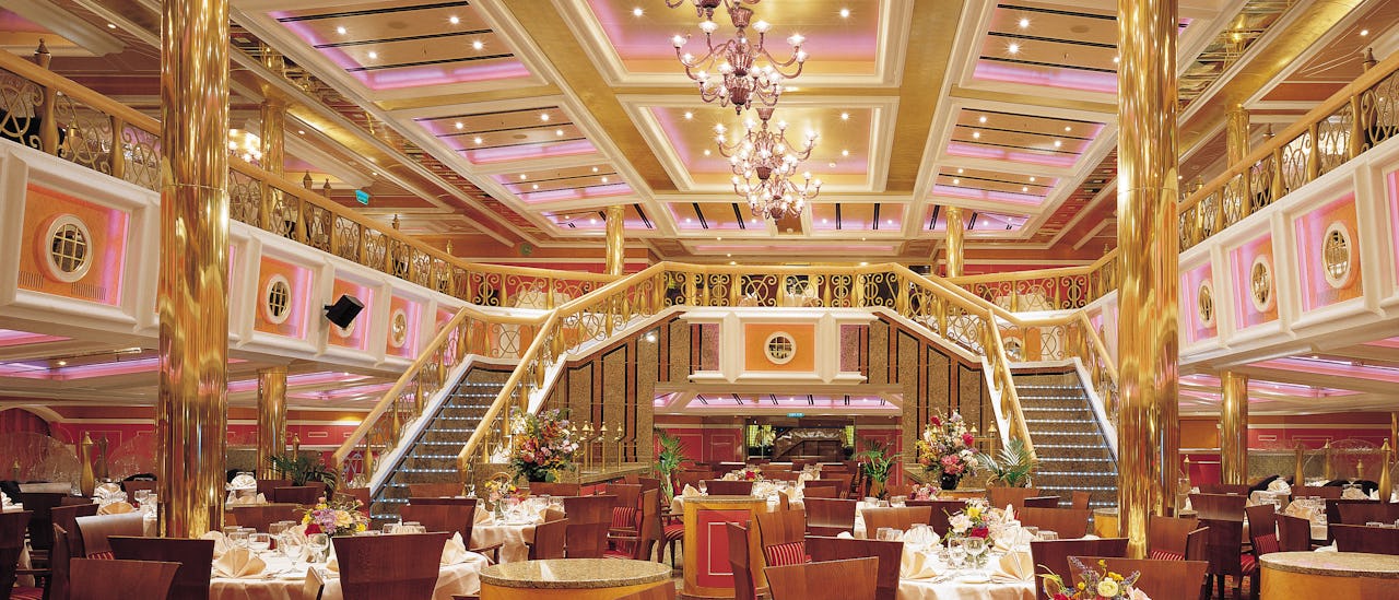 Yksi hintaan kuuluvista á la carte -ravintoloista