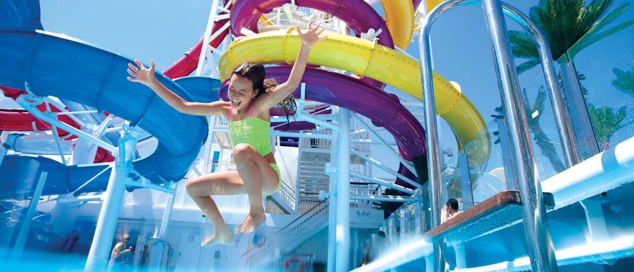 Perheystävällinen uima-allas