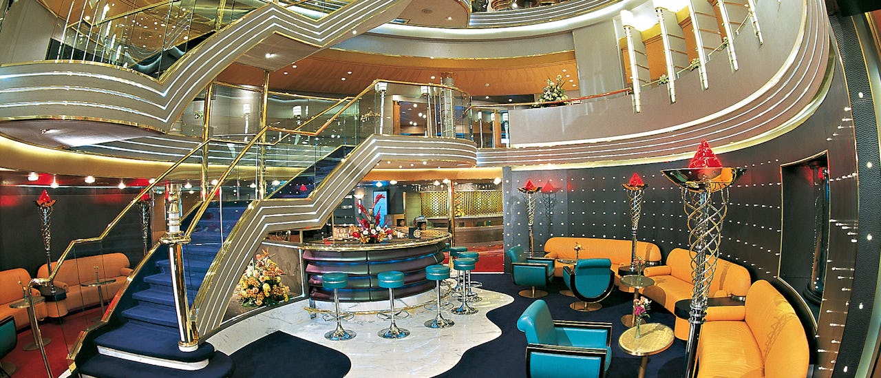 Atrium – laivan sydän