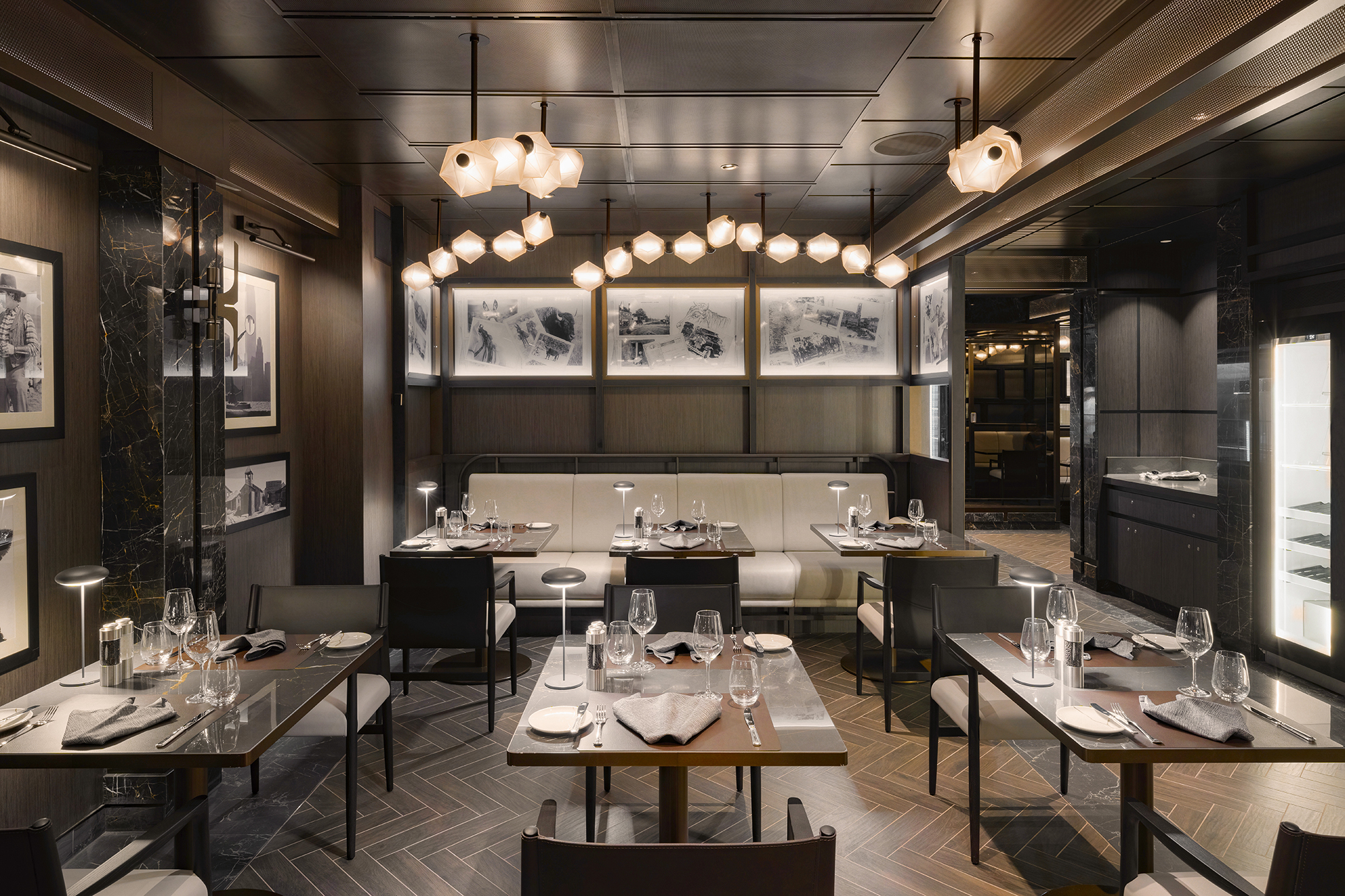 Marble & Co. Grill on moderni eurooppalainen pihviravintola