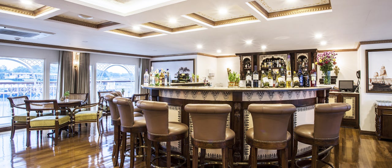 Get a glimpse of India from the Governor's Lounge