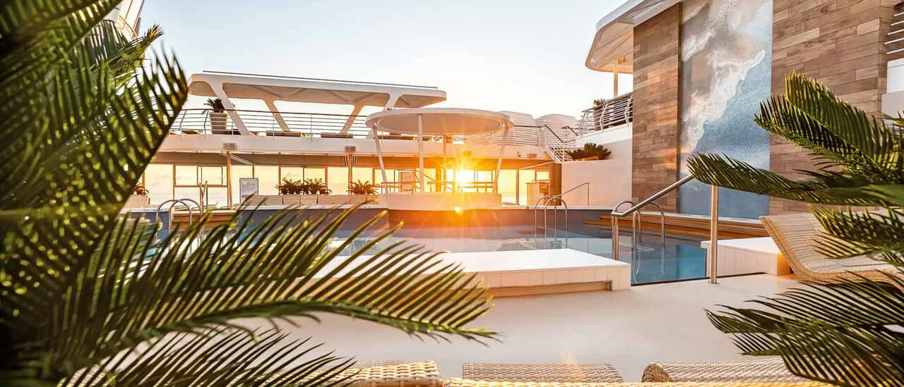 The outdoor area around the lagoon invites you to pure relaxation
