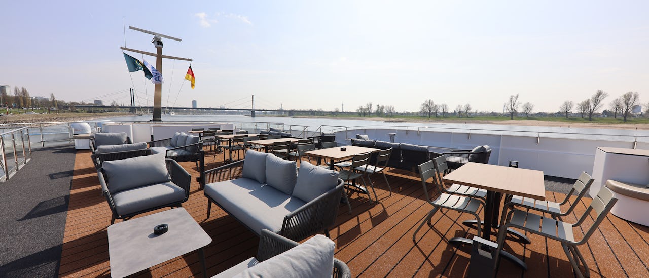 Relax at the sun deck