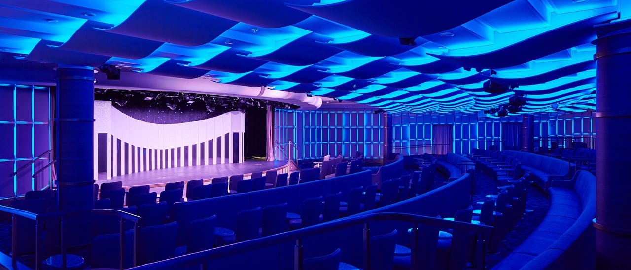 Enjoy concerts and shows in the Venetian Lounge