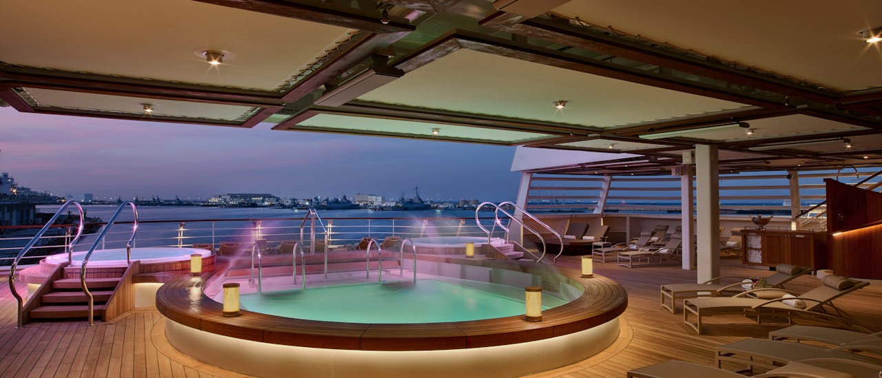 Ihanaa rentoutumista porealtaassa