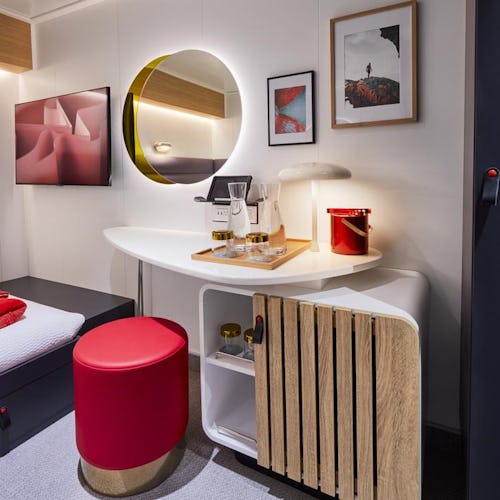 The Insider: Yksin matkustaville