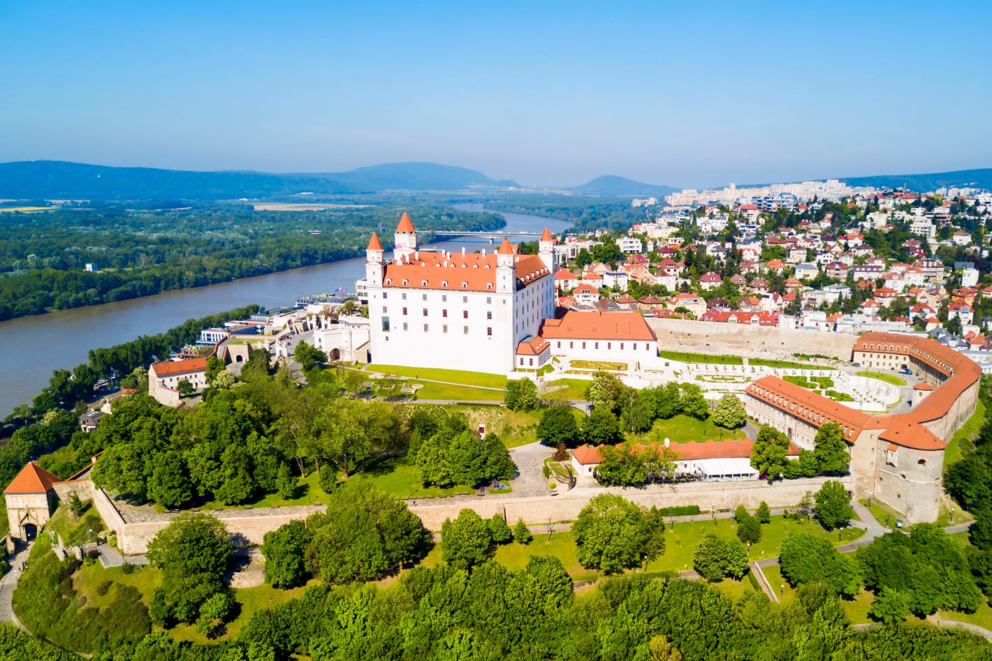 Bratislava – sekoitus vanhaa ja uutta