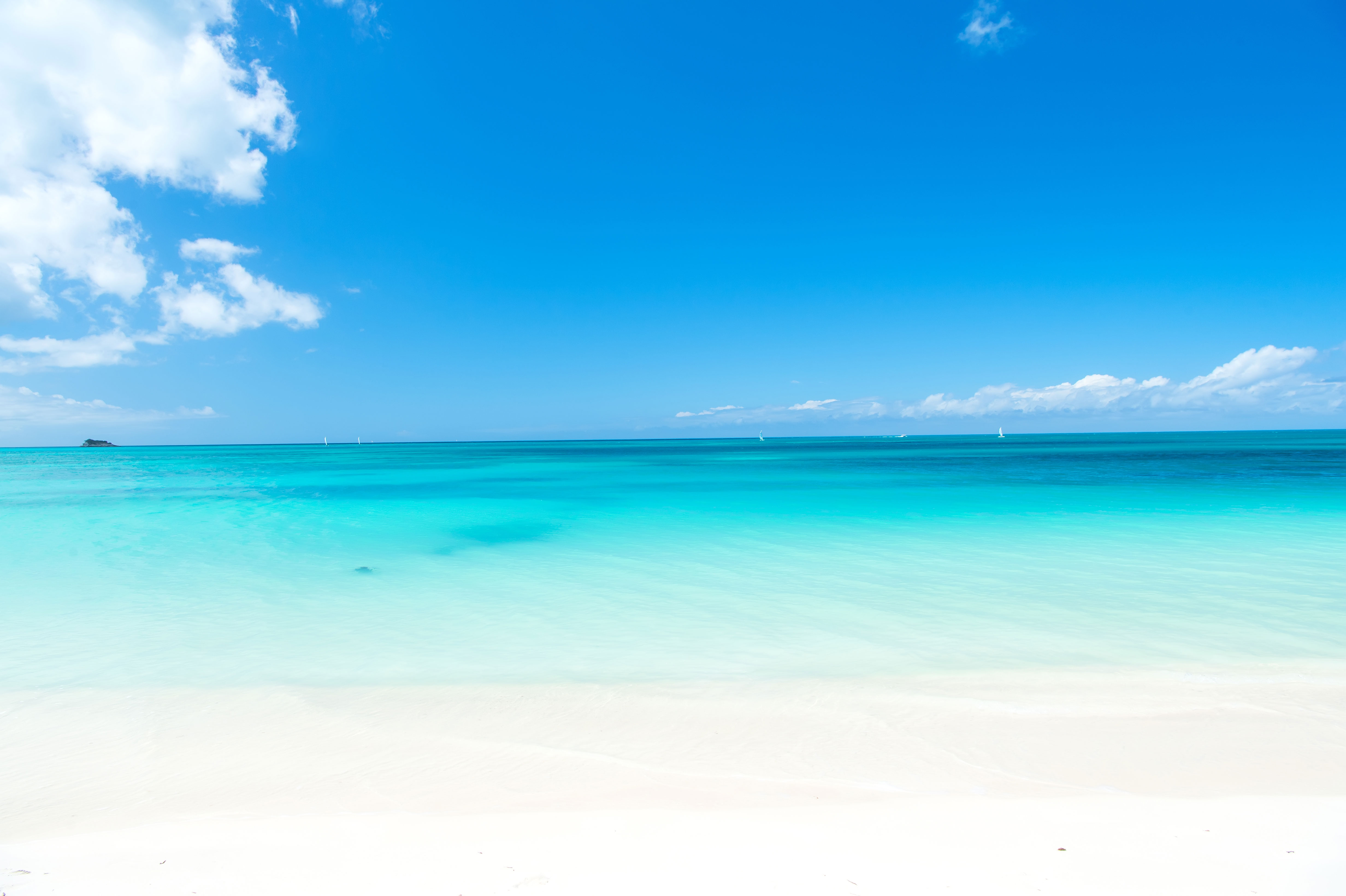 Lähetä meille sähköpostia tai viesti chatin kautta